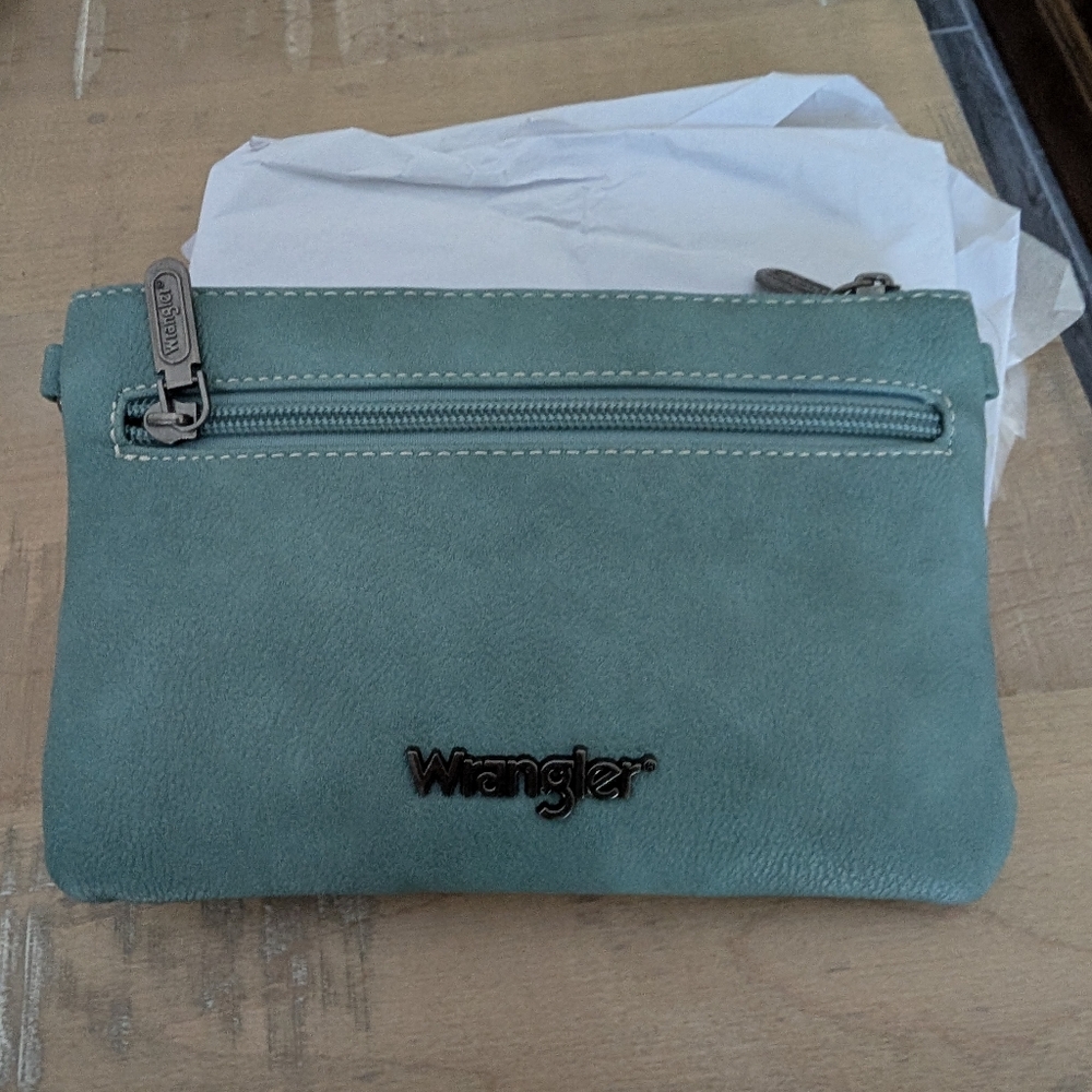 Wrangler Aztec Crossbody wristlet NWT - Picture 2 of 5